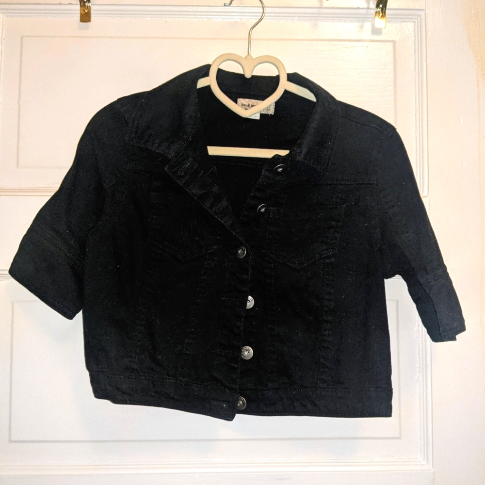 One World Midriff Black Jacket